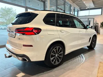 BMW X5 xDrive40d M Sportpaket Innovationsp. AHK RFT