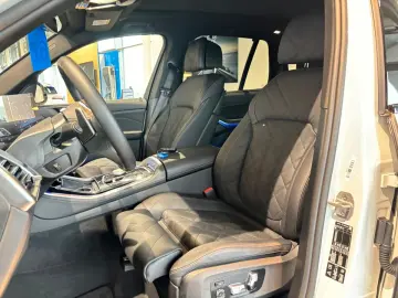 BMW X5 xDrive40d M Sportpaket Innovationsp. AHK RFT