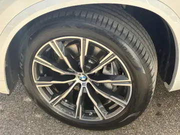 BMW X5 x40i M Sport Standh.Soft PanoD.SuView.H K.AHK