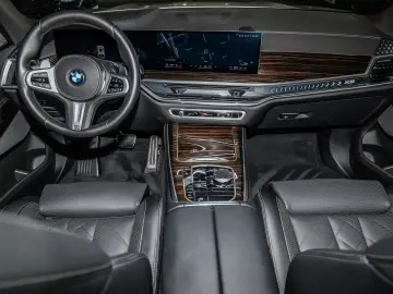 BMW X5 xDrive30d M Sport HUD 360 KAM RFK NAVI LED