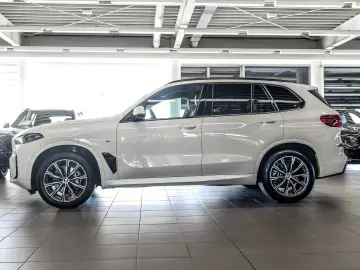 BMW X5 xDrive30d M Sport HUD 360 KAM RFK NAVI LED