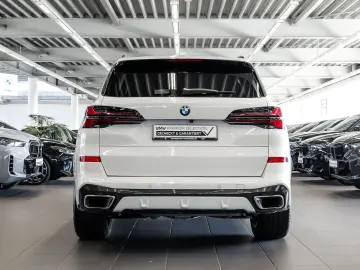 BMW X5 xDrive30d M Sport HUD 360 KAM RFK NAVI LED