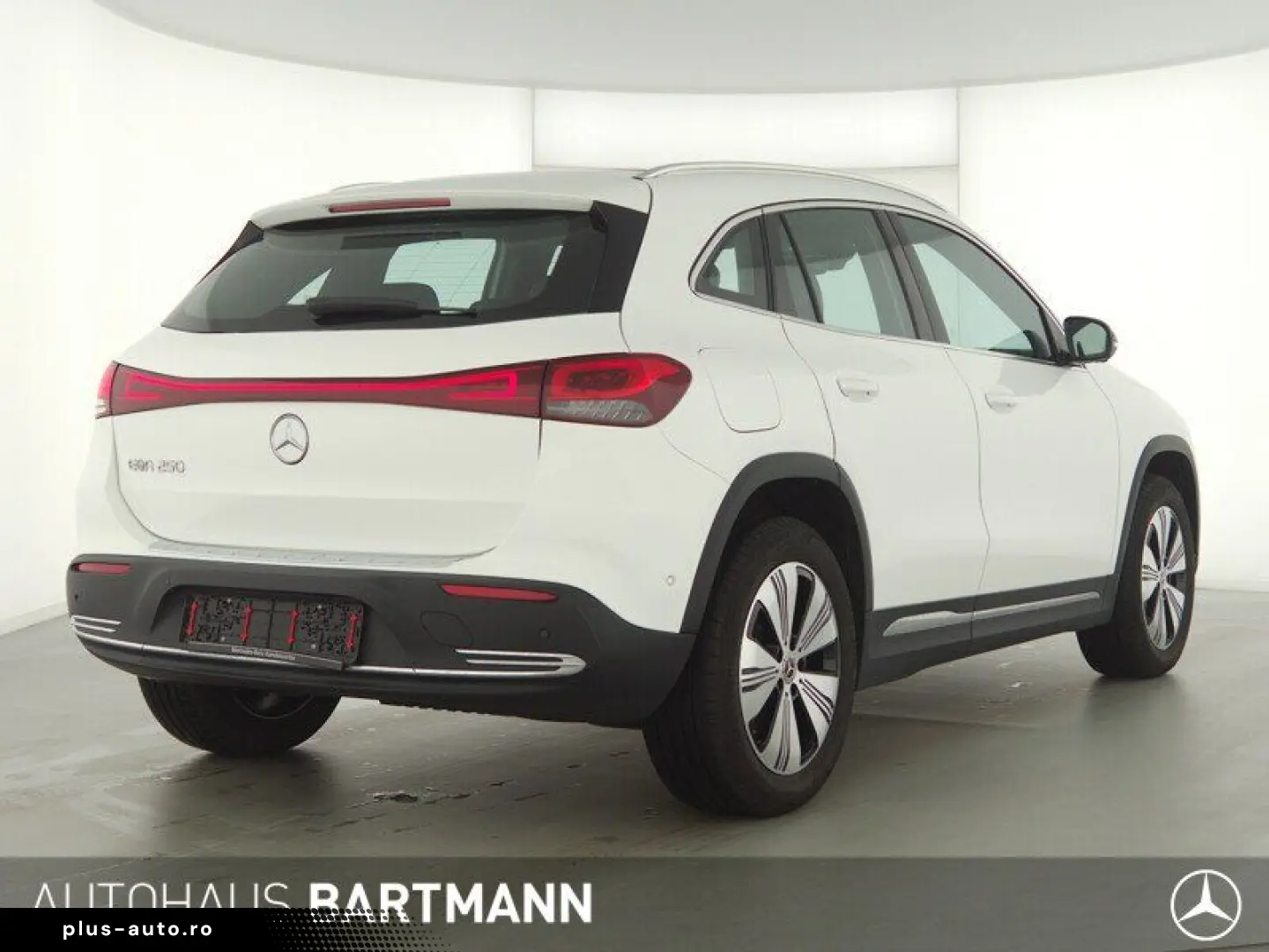 MERCEDES-BENZ EQA 250 PANO 360  LED  PROGRESSIVE JungerStern