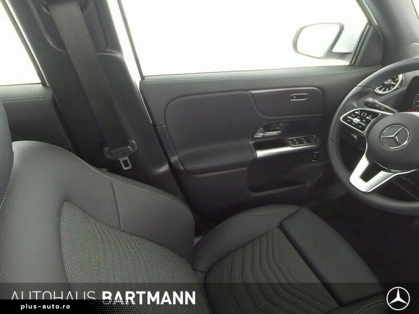 MERCEDES-BENZ EQA 250 PANO 360  LED  PROGRESSIVE JungerStern