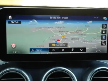 MERCEDES-BENZ GLC 300 e 4Matic AMG PANO MEMORY KAMER…