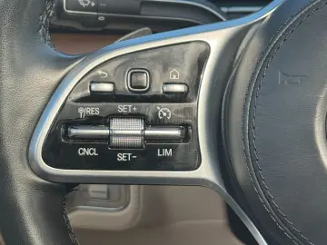 MERCEDES-BENZ GLE 350 d 4M Coupé AMG Airmatic Pano Burmester