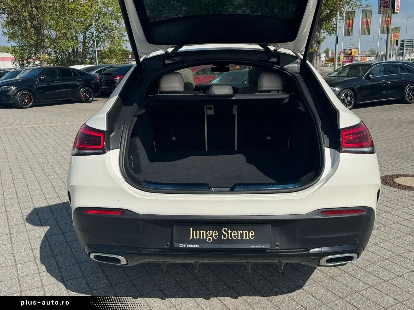 MERCEDES-BENZ GLE 350 d 4M Coupé AMG Airmatic Pano Burmester