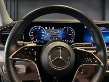 MERCEDES-BENZ GLE 350 de 4M MBEAM BURM WIDE AMBIE AHK PANO