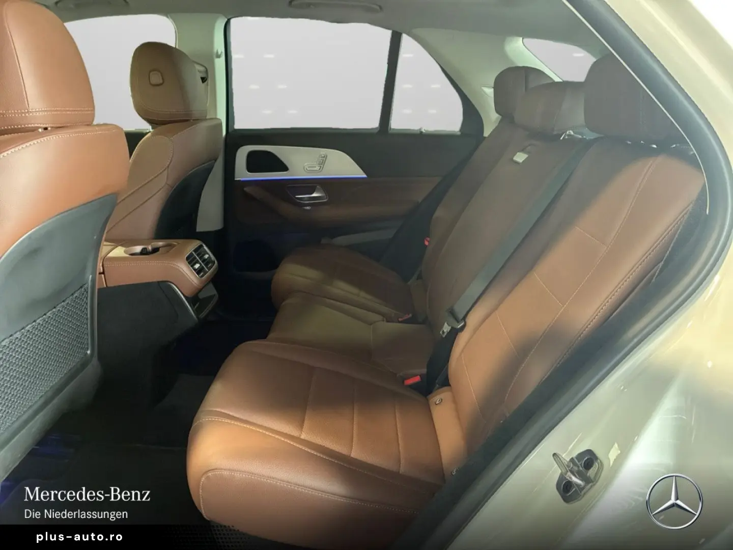 MERCEDES-BENZ GLE 350 de 4M Advanced Pano AHK Burmester 360