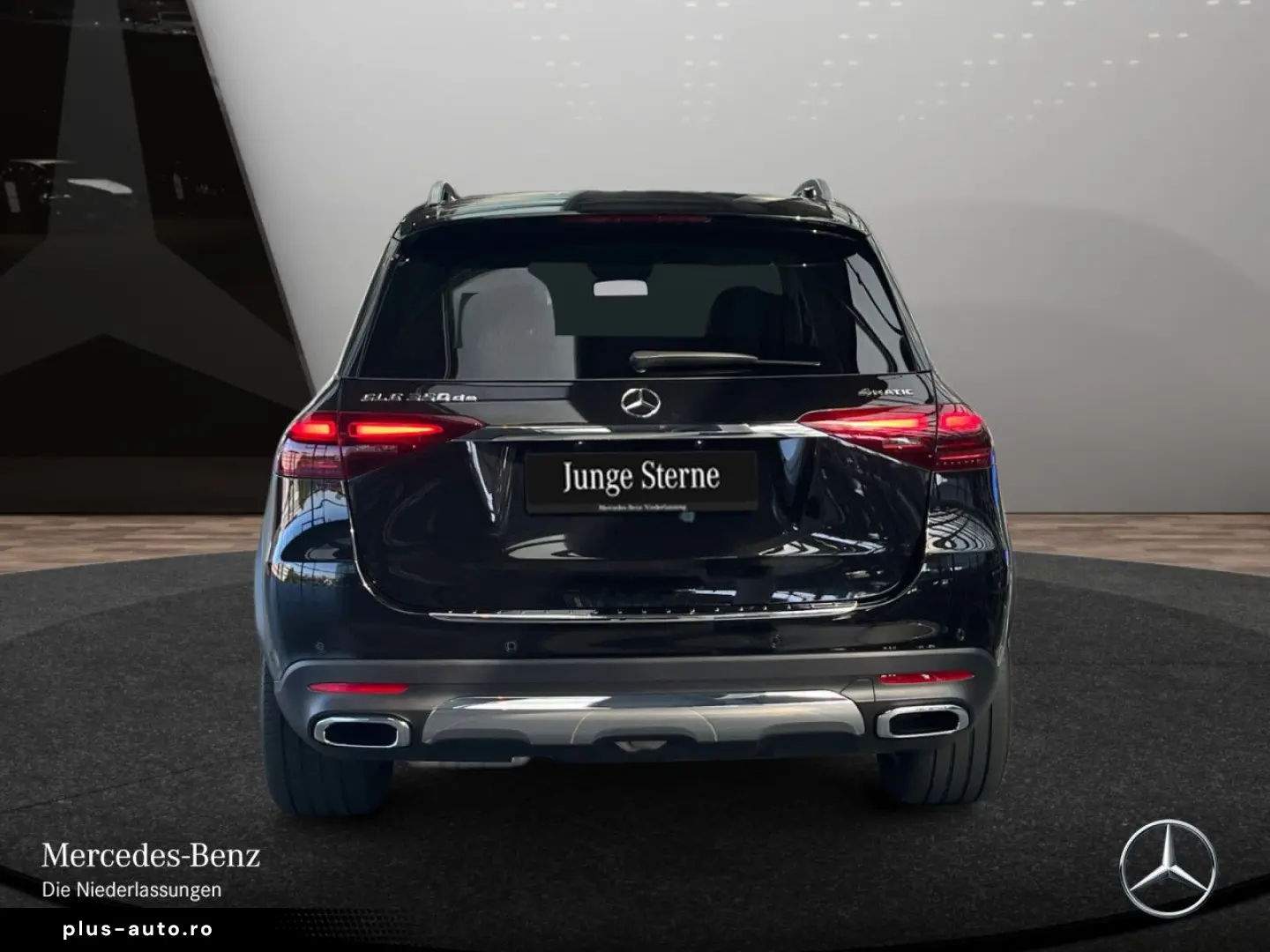 MERCEDES-BENZ GLE 350 de 4M Advanced Pano 20  Multibeam AHK