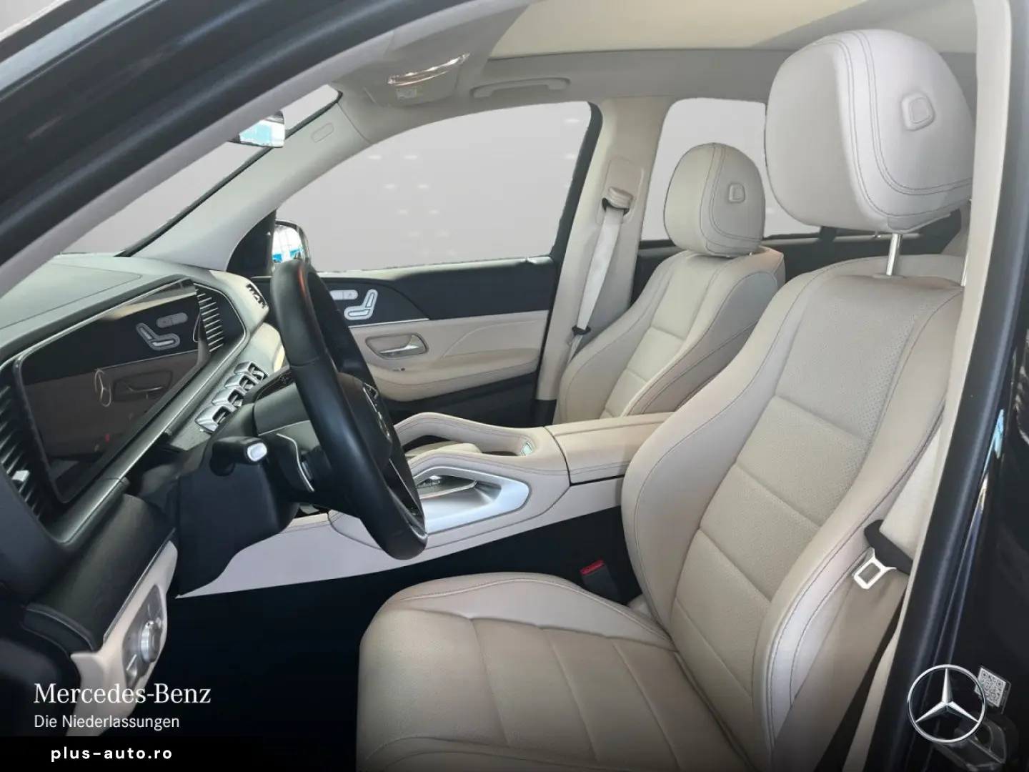 MERCEDES-BENZ GLE 350 de 4M Advanced Pano 20  Multibeam AHK