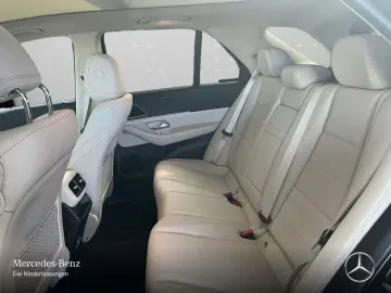 MERCEDES-BENZ GLE 350 de 4M Advanced Pano 20  Multibeam AHK
