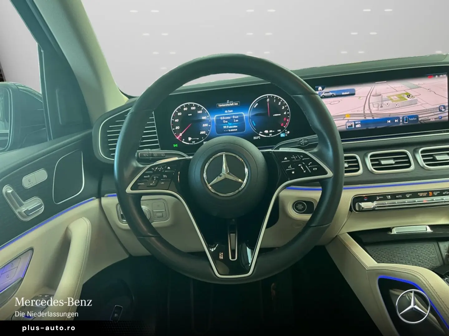 MERCEDES-BENZ GLE 350 de 4M Advanced Pano 20  Multibeam AHK