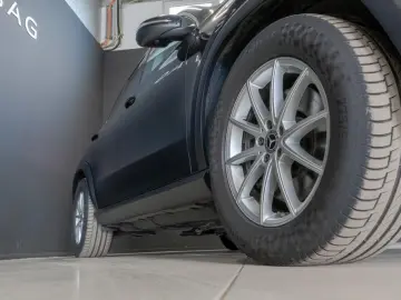 MERCEDES-BENZ GLE 350 de 4M  Advanced Multibeam Burmester