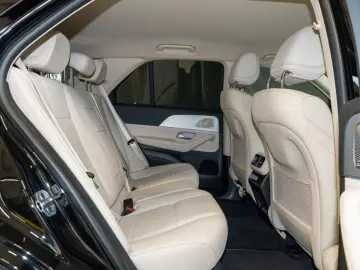 MERCEDES-BENZ GLE 350 de 4M  Advanced Multibeam Burmester