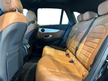MERCEDES-BENZ GLC 300 4matic AMG AMG MBUX Fahrassist…