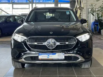 MERCEDES-BENZ GLC 200 4Matic ACC LED SHZ PDC AHK R.Cam Navi