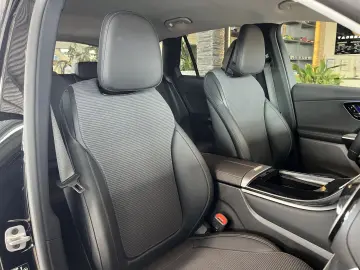 MERCEDES-BENZ GLC 200 4Matic ACC LED SHZ PDC AHK R.Cam Navi