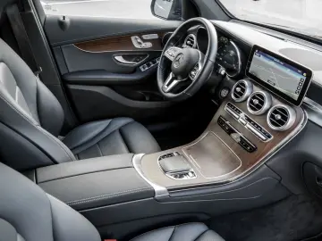 MERCEDES-BENZ GLC 300 d 4M Coupé EXCLUSIVE PANO DISTR 360