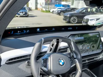 BMW iX3 50 xDrive M Sport HUD PANO Panoramic Vision