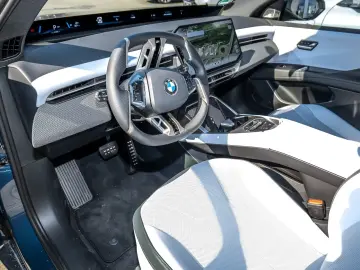 BMW iX3 50 xDrive M Sport HUD PANO Panoramic Vision