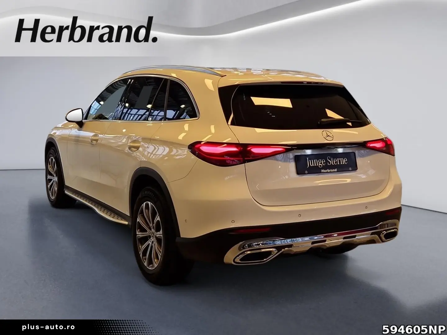 MERCEDES-BENZ GLC 220 d 4M Avantgarde  Pano AHK LED &hellip;