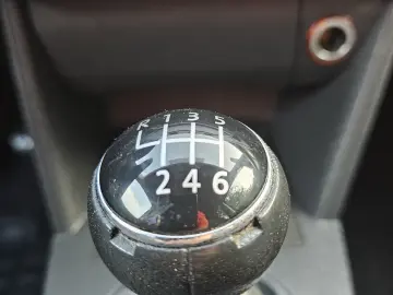 Vw Touran 2.0 TDI(un singur ax) Navigatie