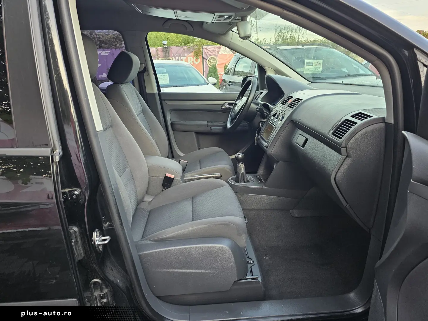 Vw Touran 2.0 TDI(un singur ax) Navigatie