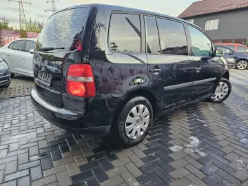 Vw Touran 2.0 TDI(un singur ax) Navigatie