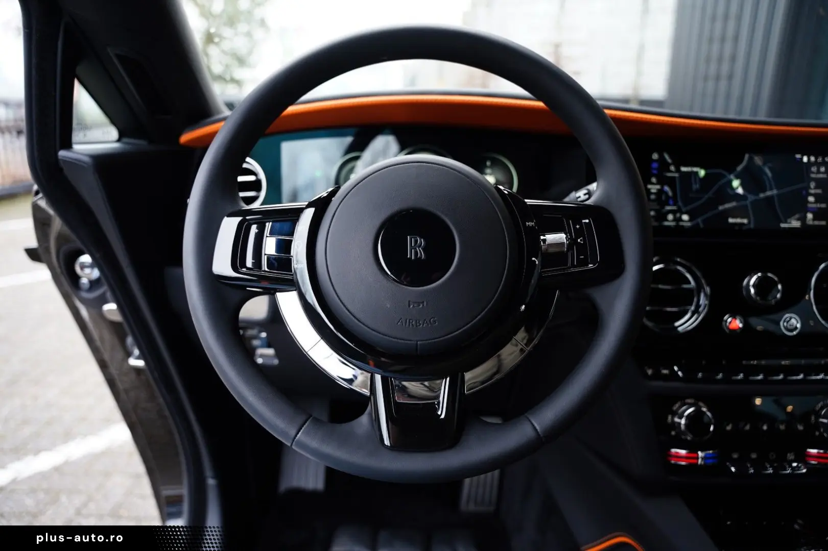 ROLLS ROYCE Spectre Bespoke Audio PinstripeMandarin