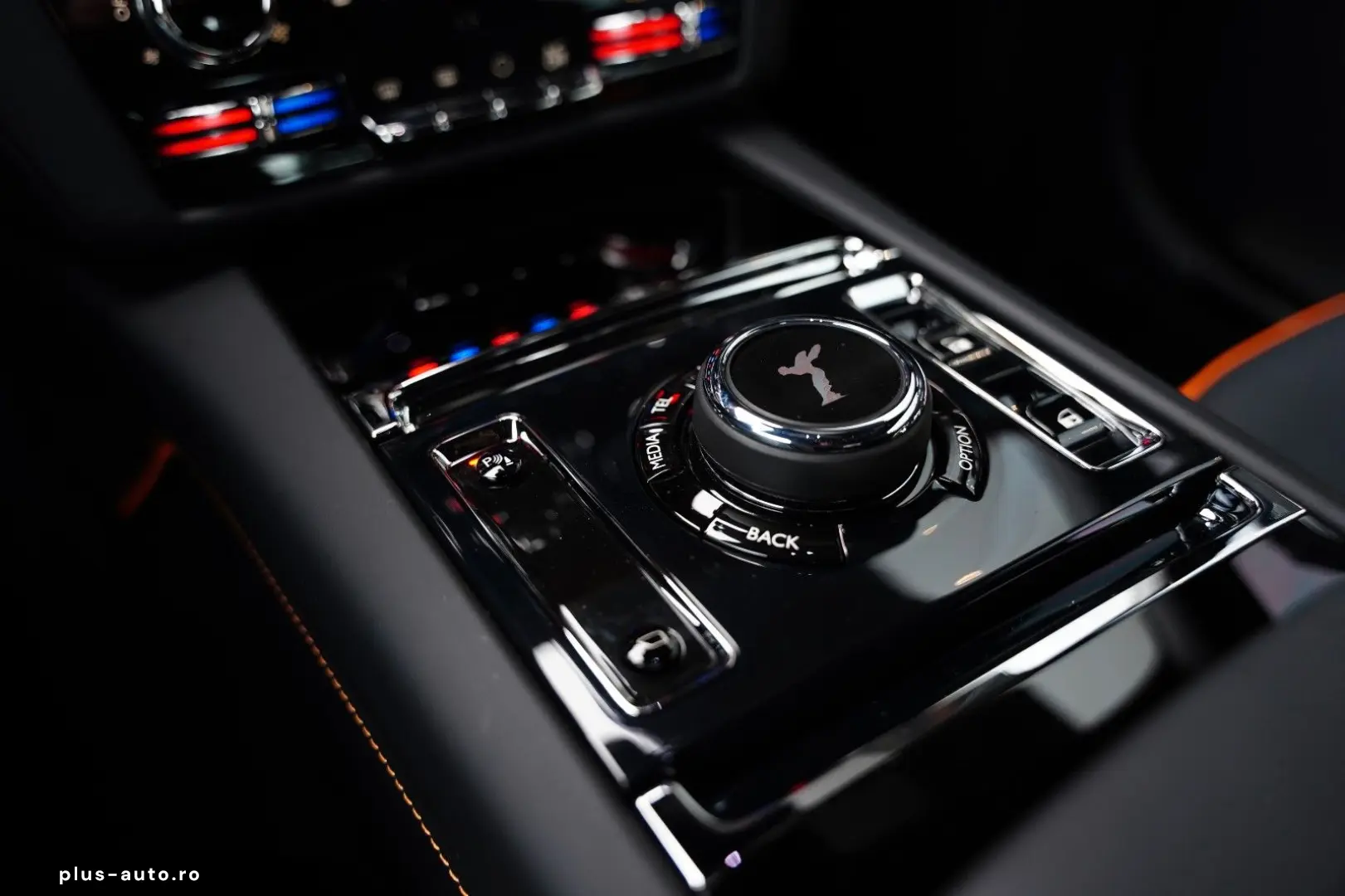 ROLLS ROYCE Spectre Bespoke Audio PinstripeMandarin