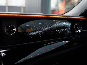 ROLLS ROYCE Spectre Bespoke Audio PinstripeMandarin