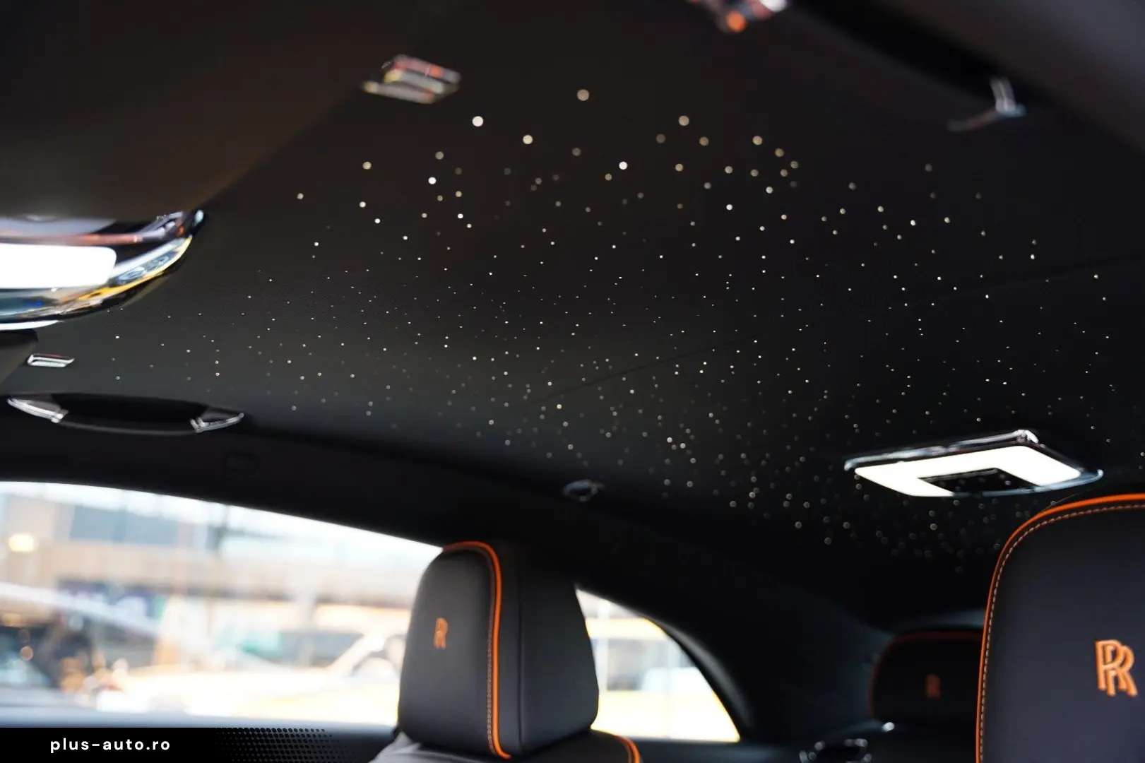 ROLLS ROYCE Spectre Bespoke Audio PinstripeMandarin