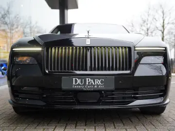 ROLLS ROYCE Spectre Bespoke Audio PinstripeMandarin
