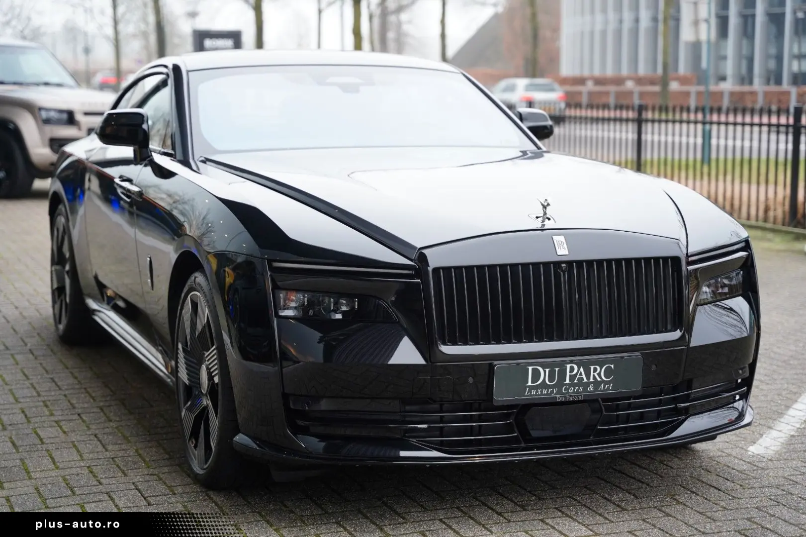 ROLLS ROYCE Spectre Bespoke Audio PinstripeMandarin