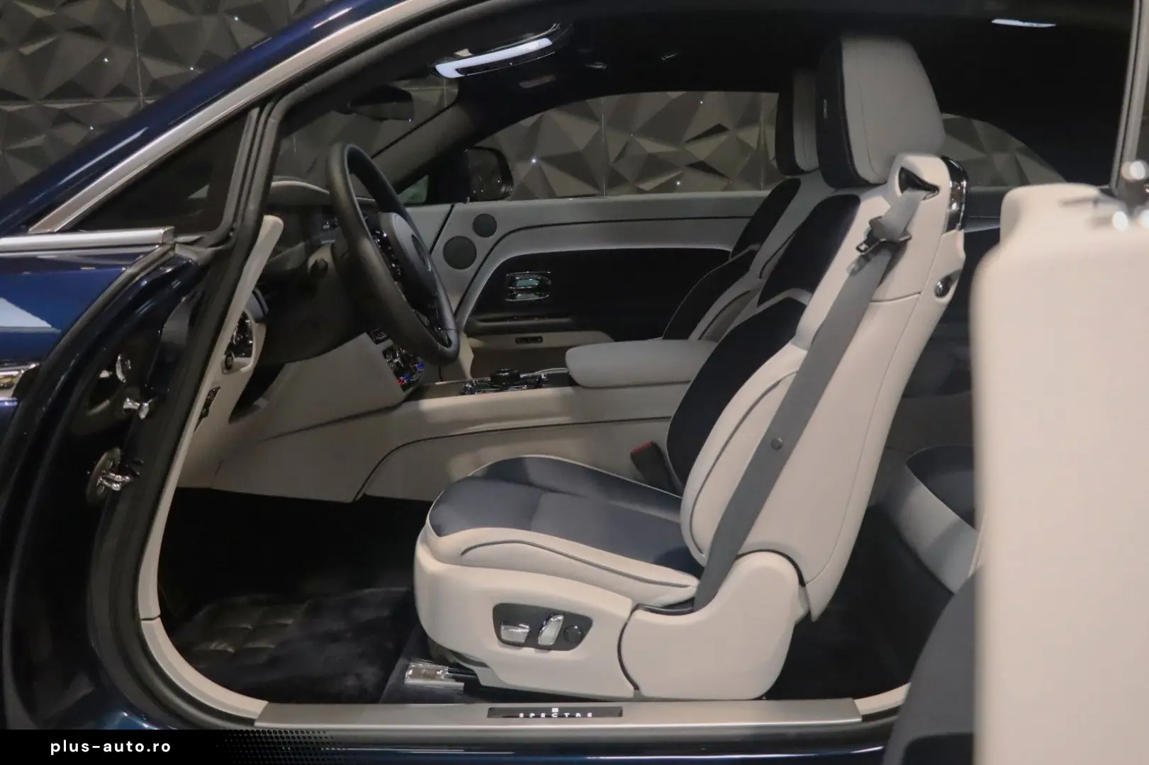 ROLLS ROYCE Spectre -