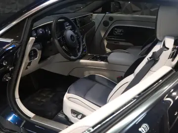 ROLLS ROYCE Spectre -