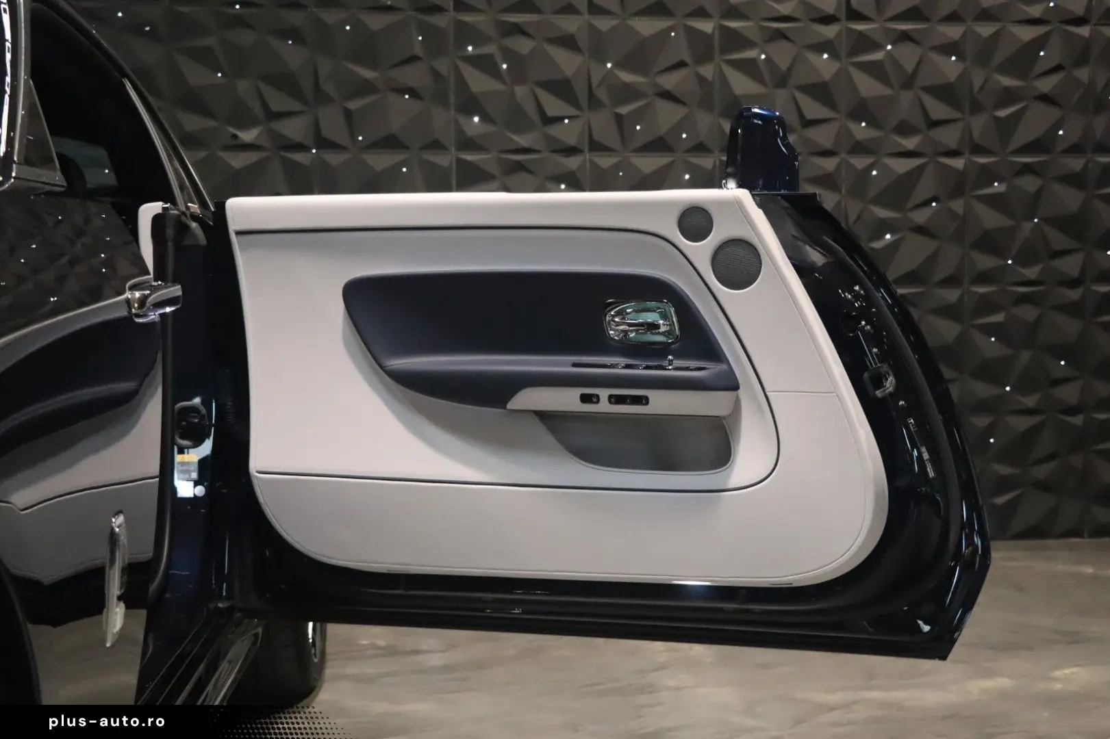 ROLLS ROYCE Spectre -