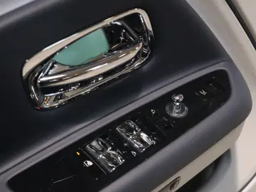 ROLLS ROYCE Spectre -