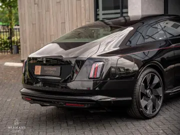 ROLLS ROYCE Spectre   Bespoke   PPF   Pinstripe   Starlight