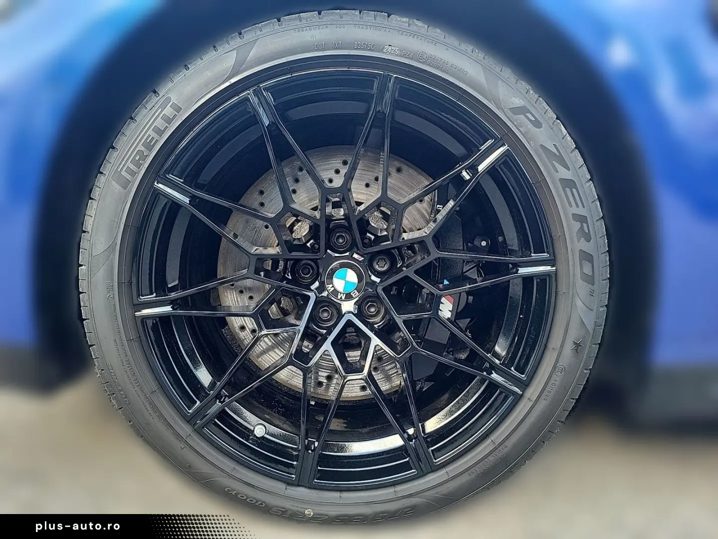 BMW M4 Competition Coupé mit M xDrive ACC 360  HeadU