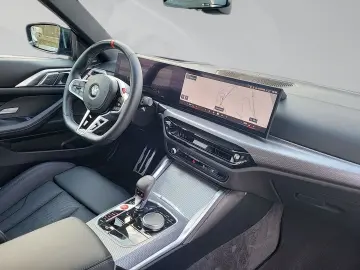 BMW M4 Competition Coupé mit M xDrive ACC 360  HeadU