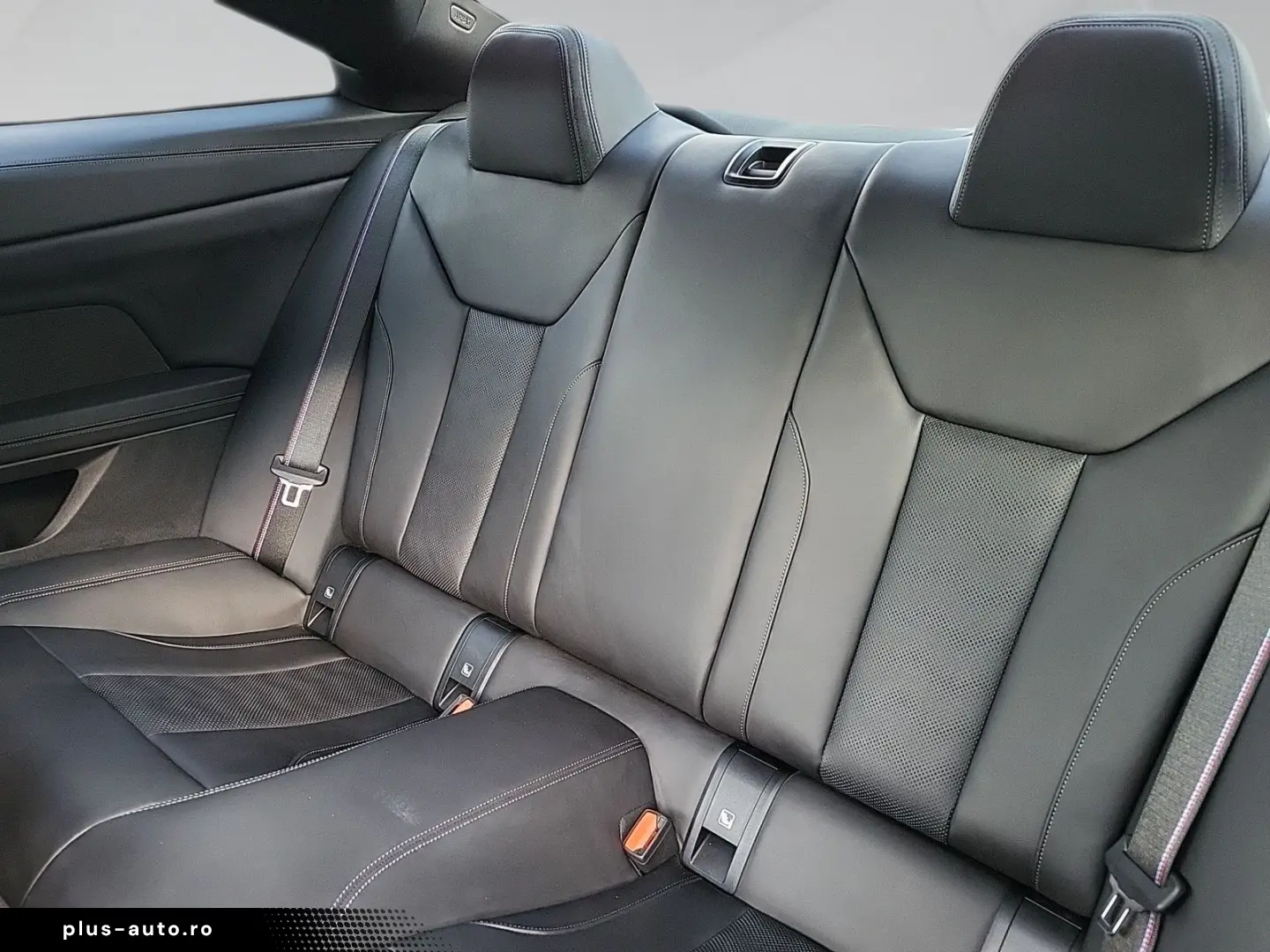 BMW M4 Competition Coupé mit M xDrive ACC 360  HeadU