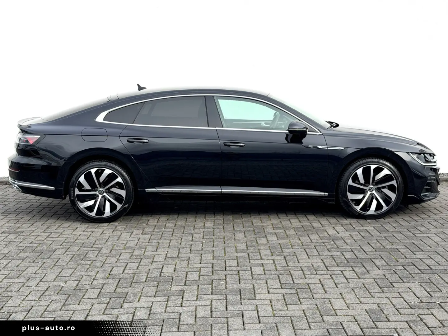 VW Arteon R line 2.0 TSI DSG 4Motion  LED ACC CAM