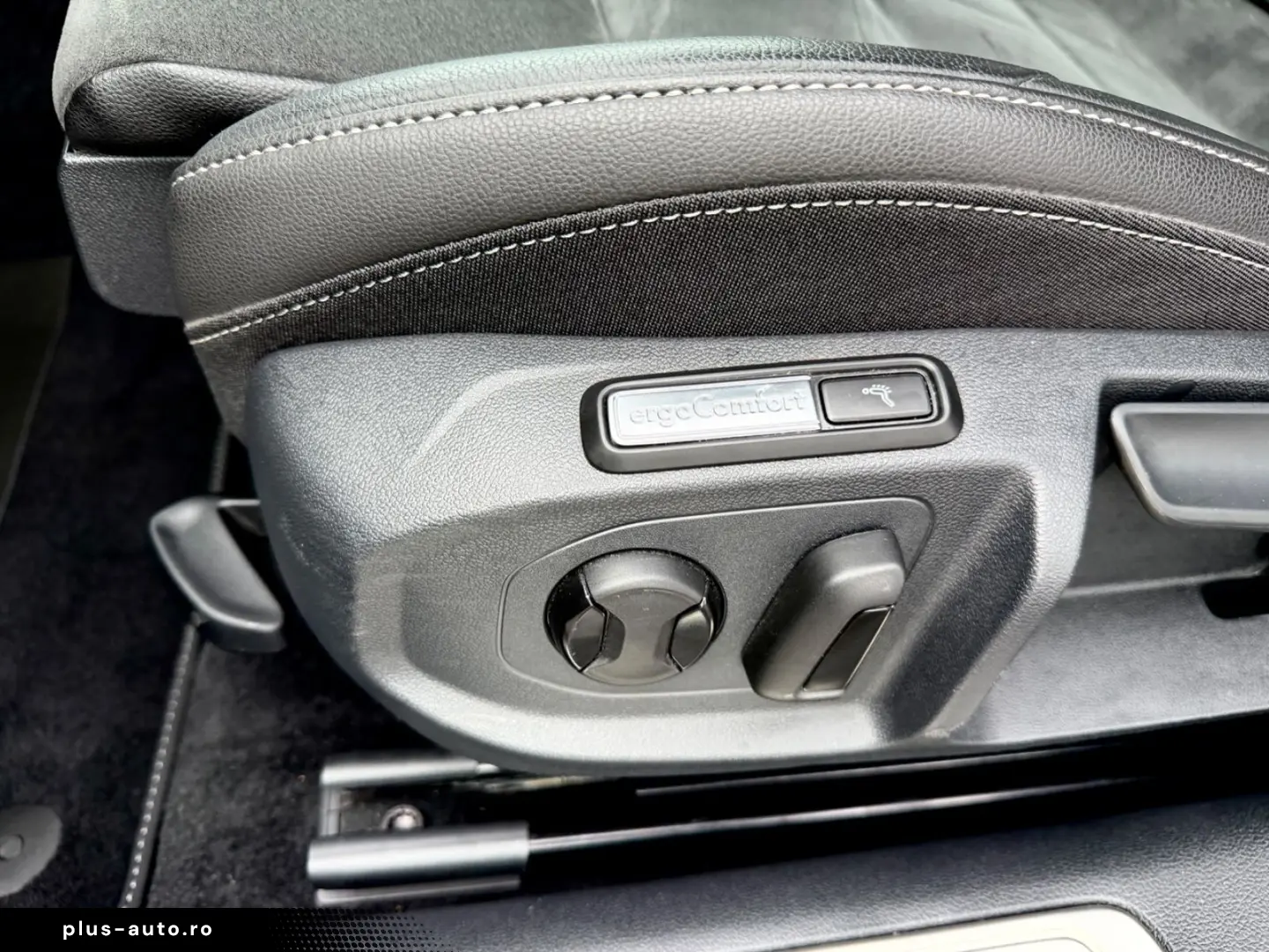 VW Arteon R line 2.0 TSI DSG 4Motion  LED ACC CAM
