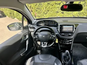 Peugeot 2008 127.000km Moduri Park assist Rate Garantie