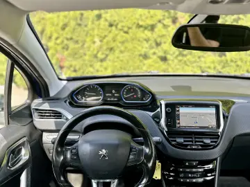 Peugeot 2008 127.000km Moduri Park assist Rate Garantie