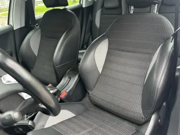 Peugeot 2008 127.000km Moduri Park assist Rate Garantie
