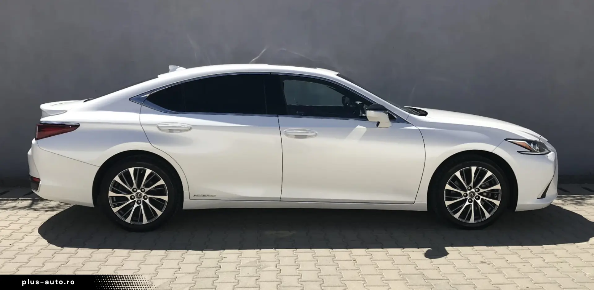 Lexus Seria ES 300h Executive