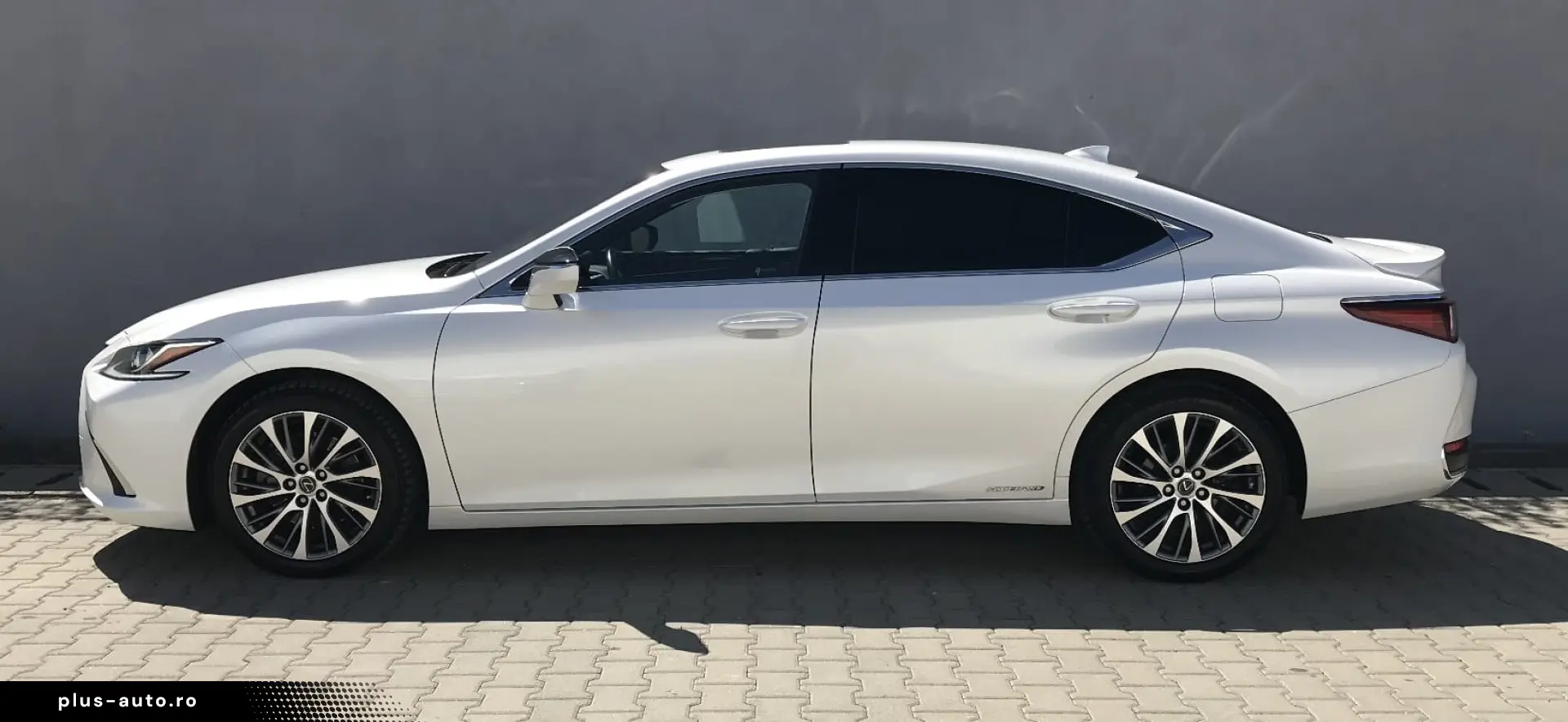 Lexus Seria ES 300h Executive
